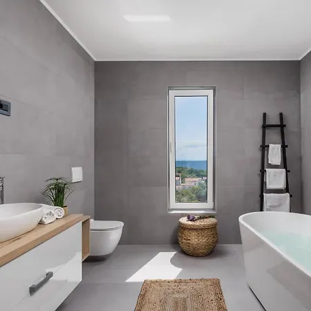 Luxury Amataa - 38m2 Pool, Jacuzzi, Sauna Villa *