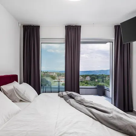 Luxury Amataa - 38m2 Pool, Jacuzzi, Sauna * Moscenicka Draga