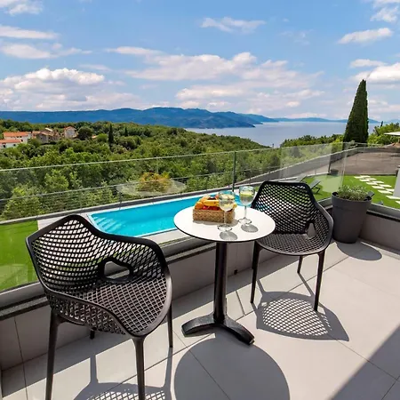 Villa Luxury Amataa - 38m2 Pool, Jacuzzi, Sauna Moscenicka Draga
